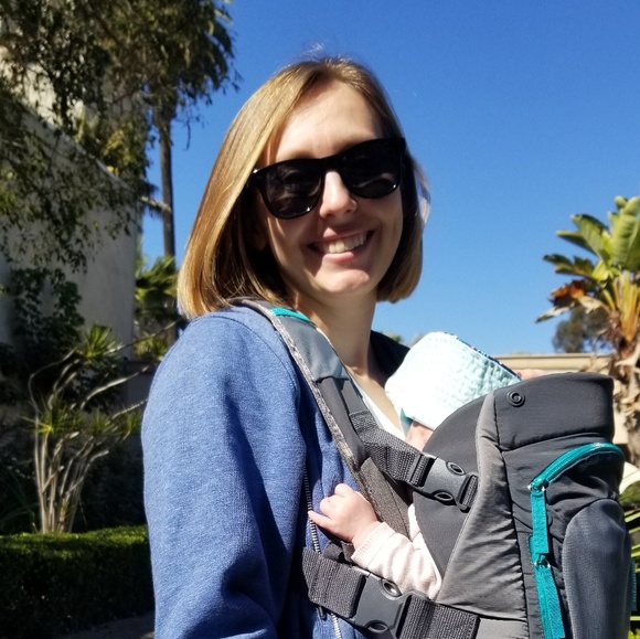 Profile Picture of Paige Altmann (@paigealtmann) on Poshmark