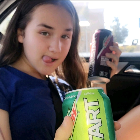 Profile Picture of Rylee Prillwitz (@ryleeprillwitz) on Poshmark