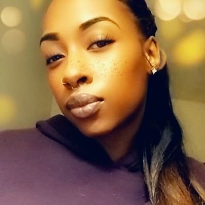 Profile Picture of Tera Scott (@TeraSplash) on Twitter