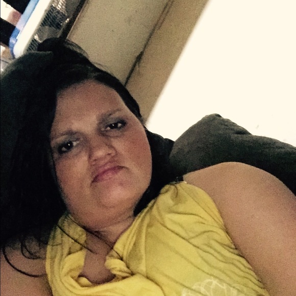 Profile Picture of Kimberly Spradley (@kimberlywinter) on Poshmark