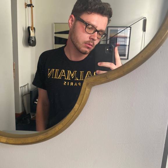 Profile Picture of Tom Murray (@tommyamurray) on Poshmark