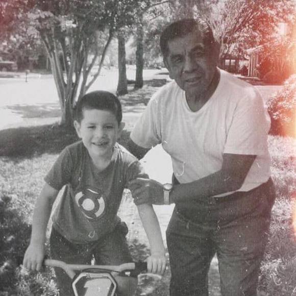 Profile Picture of Catherine Yaple (@cyaple04) on Poshmark