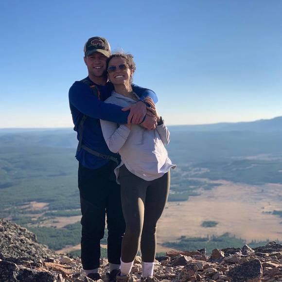 Profile Picture of Elizabeth Naifeh (@enaifeh1) on Poshmark