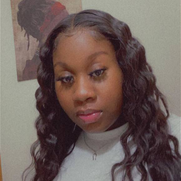 Shamira Scott - Poshmark Profile Picture of Shamira Scott (@shamira_scott) on Poshmark