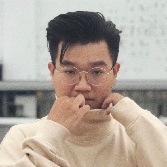 Profile Picture of Duc Minh (@duc_minh) on Poshmark