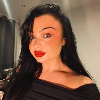 Profile Picture of Faith Sinéad Mullen 🦋 (@faithsinead) on Instagram