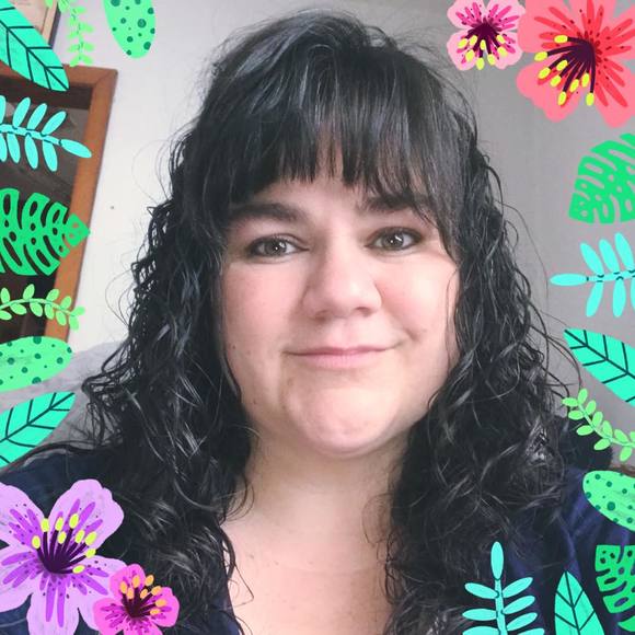 Profile Picture of Tammy Diviney (@tammyd76) on Poshmark