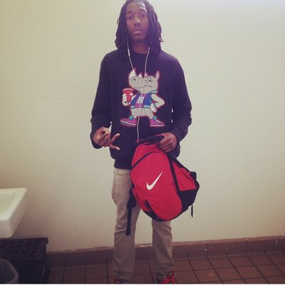 Profile Picture of T James (@weeda1515) on Twitter