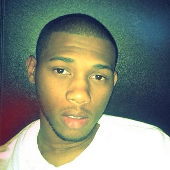 Profile Picture of Chavis Johnson (@chabo813) on Poshmark