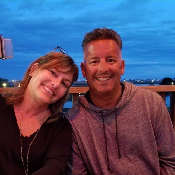 Profile Picture of Sheri Jiron (@tikiassoc) on Poshmark