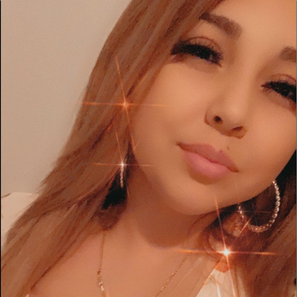 Profile Picture of Iveth Ramirez (@iveth_ramirez) on Poshmark