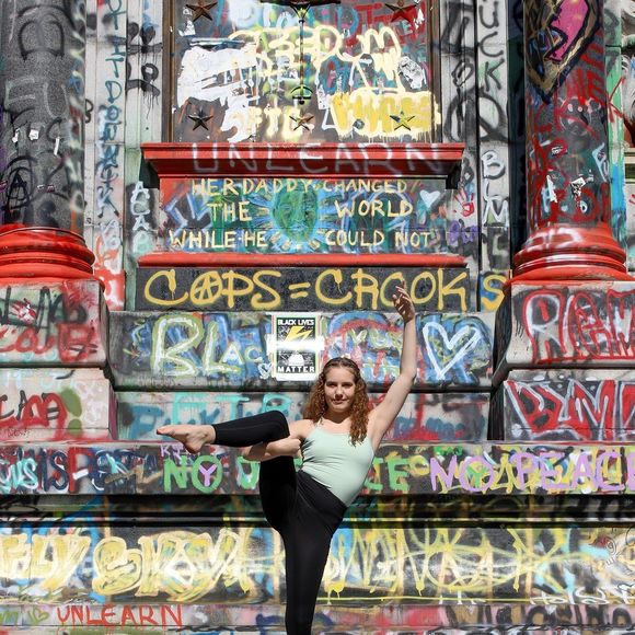 Profile Picture of Casey Bates (@cbstes222) on Poshmark