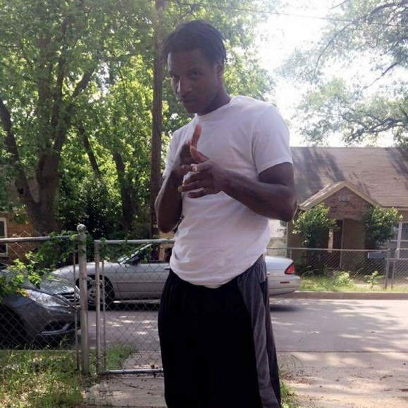 Profile Picture of Equadrian Radway (@eradg) on Poshmark