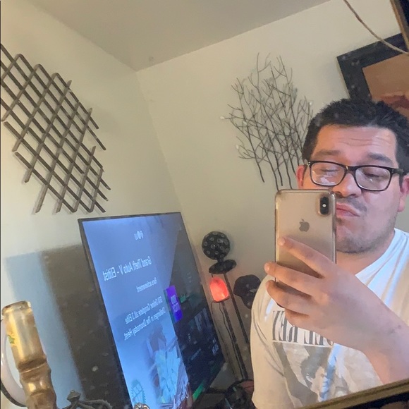 Profile Picture of Nickolas Birner (@nbapps23) on Poshmark