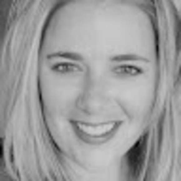 Profile Picture of Amelia Ewashkow (@aewashkow) on Poshmark