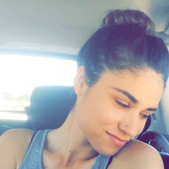 Profile Picture of Celene Mincer (@renaemincer) on Poshmark