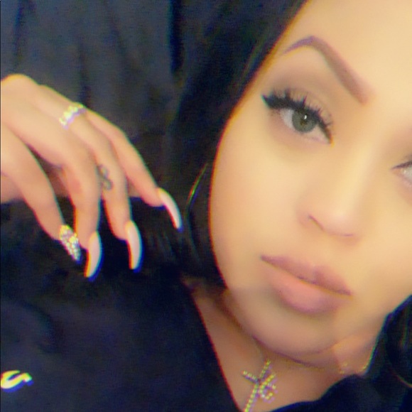 Profile Picture of Jamalia Williams (@jamalia530) on Poshmark