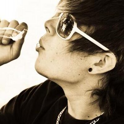 Profile Picture of Alex Dearing (@alexdearing) on Twitter