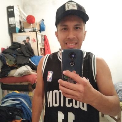 Profile Photo of Andres Esquivelon Twitter