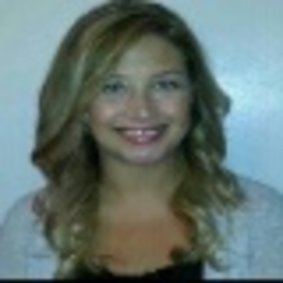 Profile Picture of Crystal Dimick (@snobunni126) on Poshmark