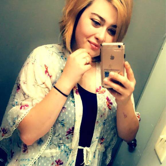 Profile Picture of Joelle Jines (@joelle19) on Poshmark