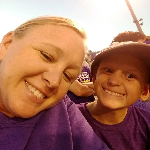 Profile Picture of Jessica Gish (@jgish1) on Poshmark