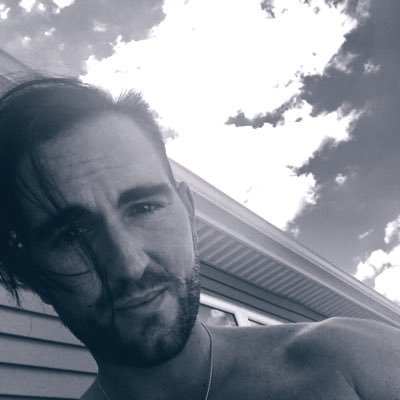 Profile Picture of Eric Jay (@EricJayCharley) on Twitter