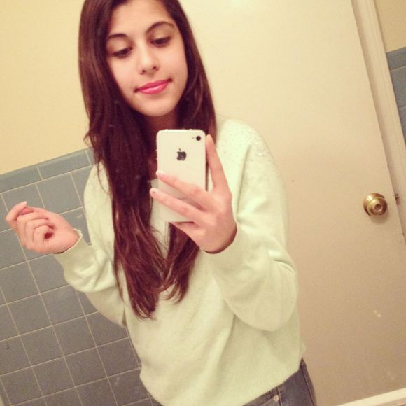 Profile Picture of Amanda Rubino (@cheech321) on Poshmark