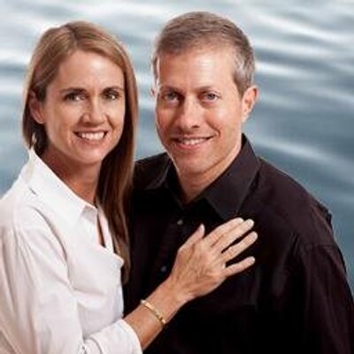 Profile Picture of Scott & Heidi (@CoupleCEO) on Twitter