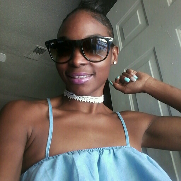 Profile Picture of Carletha Jefferson (@c_j24) on Poshmark