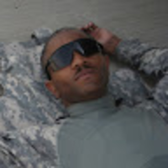 Profile Picture of Benjamin Nelson (@mratlmann) on Poshmark