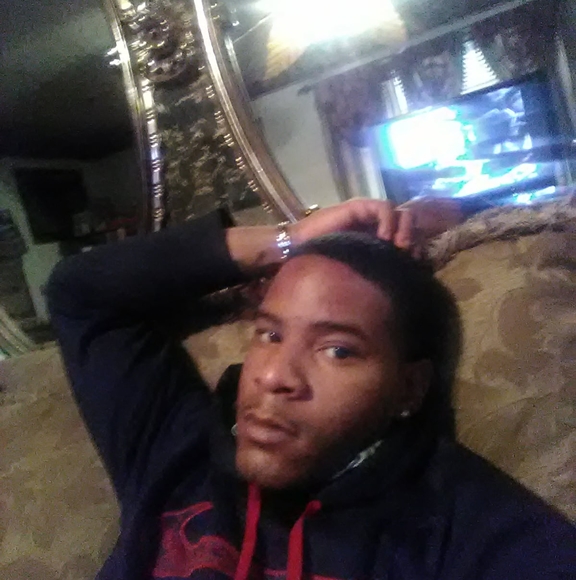 Profile Picture of Teddy Mack (@teddymack6) on Poshmark