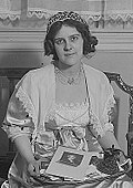 Profile Picture of Beatrice Harrison - Wikipediaon Wikipedia