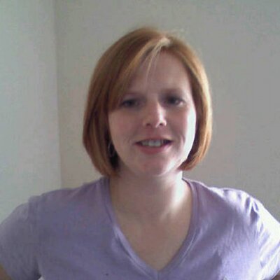 Profile Picture of Lori Knowles (@thebooknoll) on Twitter