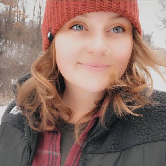 Profile Picture of Tiffany Mountain (@tmount714) on Poshmark