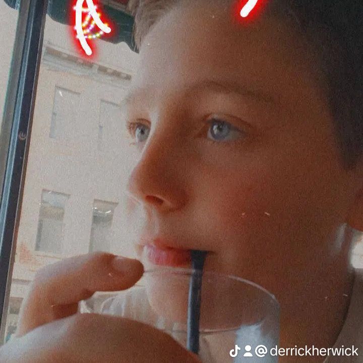 Profile Picture of derrickherwick (@derrickherwick) on Tiktok