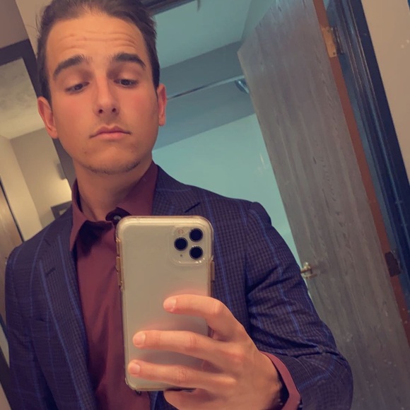 Profile Picture of Joe Eckert (@joeeckert) on Poshmark