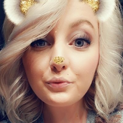 Profile Picture of Ashley Donaubauer (@converse619) on Twitter