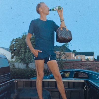 Profile Picture of OnlyGayWorthKnowing (@HrHJamesKnight) on Twitter