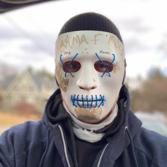 Profile Picture of Blake Messer (@mrmessy86) on Poshmark