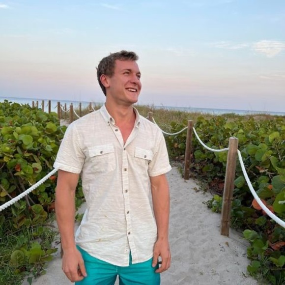 Dominik Von westerholt - Poshmark Profile Picture of Dominik Von westerholt (@dommmmmmmmmmmm1) on Poshmark