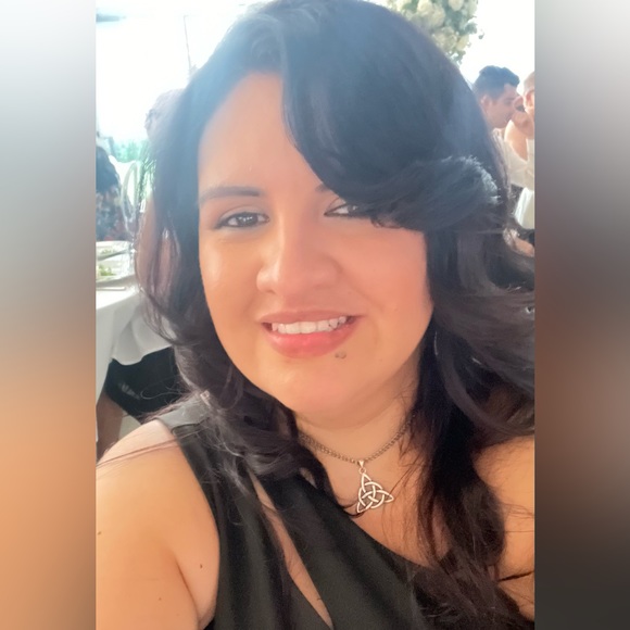 Profile Picture of Kelly Vargas (@bklyngal82) on Poshmark