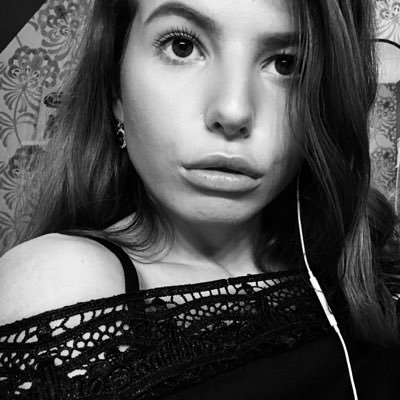 Profile Picture of Juliaodell (@LoreenziaOdell) on Twitter