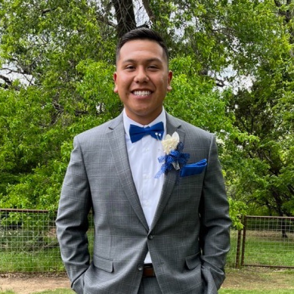 Profile Picture of Isaac Nava (@isaacnava1221) on Poshmark
