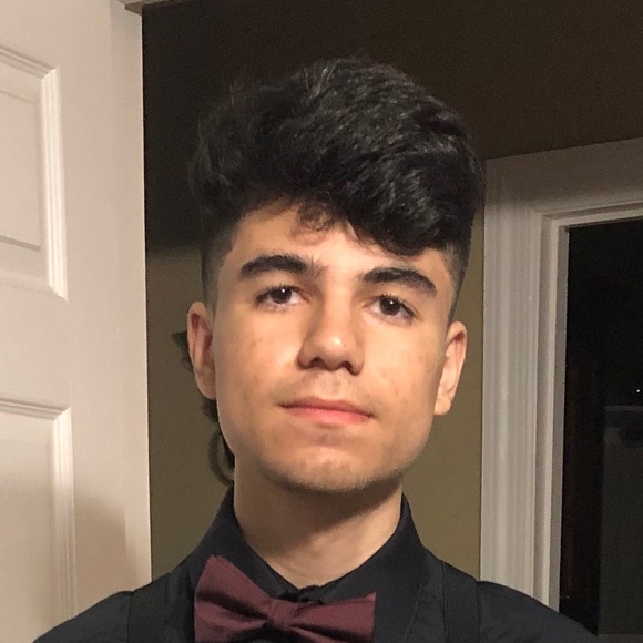 Profile Picture of Thomas Duffy (@thomas_duffy) on Poshmark