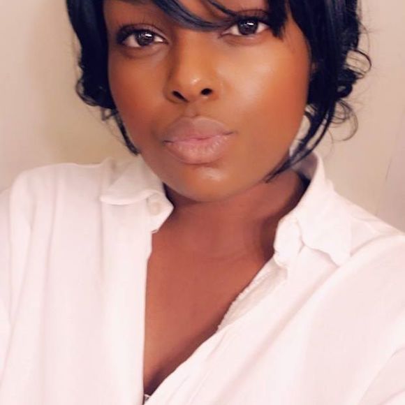 Profile Picture of Asia Udeozor (@audeozor) on Poshmark