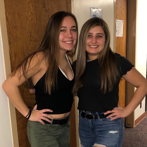 Profile Picture of Jillian Owens (@jillian1018) on Poshmark