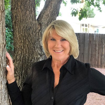 Profile Picture of Vicki Montgomery (@VICKIBL8) on Twitter