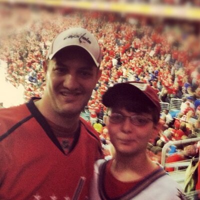 Profile Picture of Neil N (@pucksandpuzzles) on Twitter