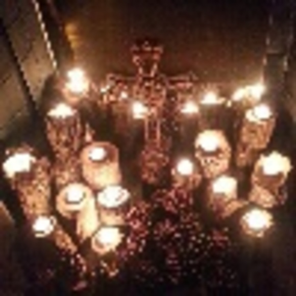 Profile Picture of Adrienne Mawson (@missmable) on Poshmark